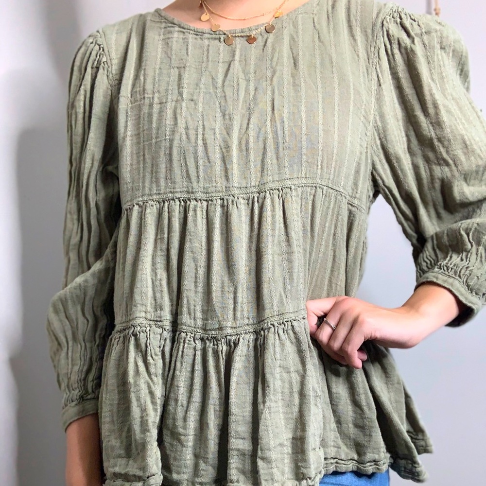 American Eagle Long Sleeve Top